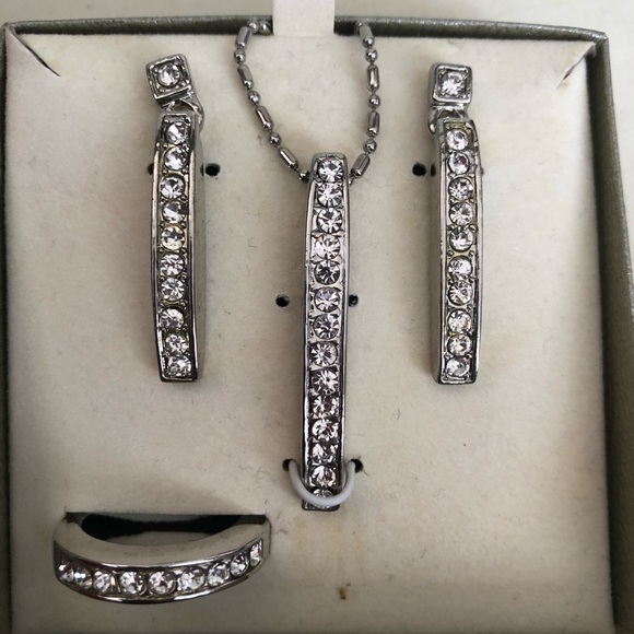 Cote d’ Azur Jewelry romantic jewelry set - Picture 3 of 5